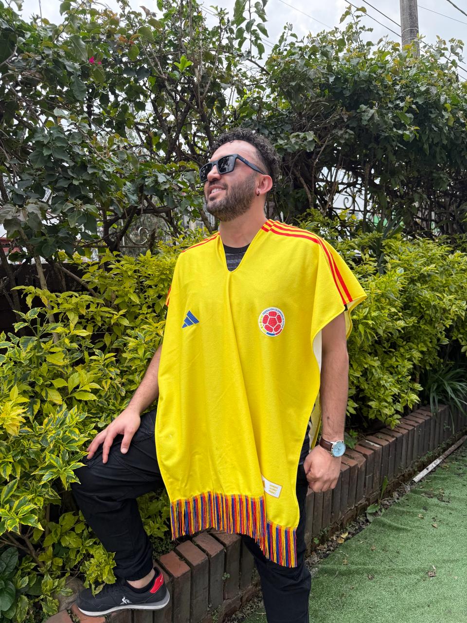 PONCHO SELECCION COLOMBIA VIP
